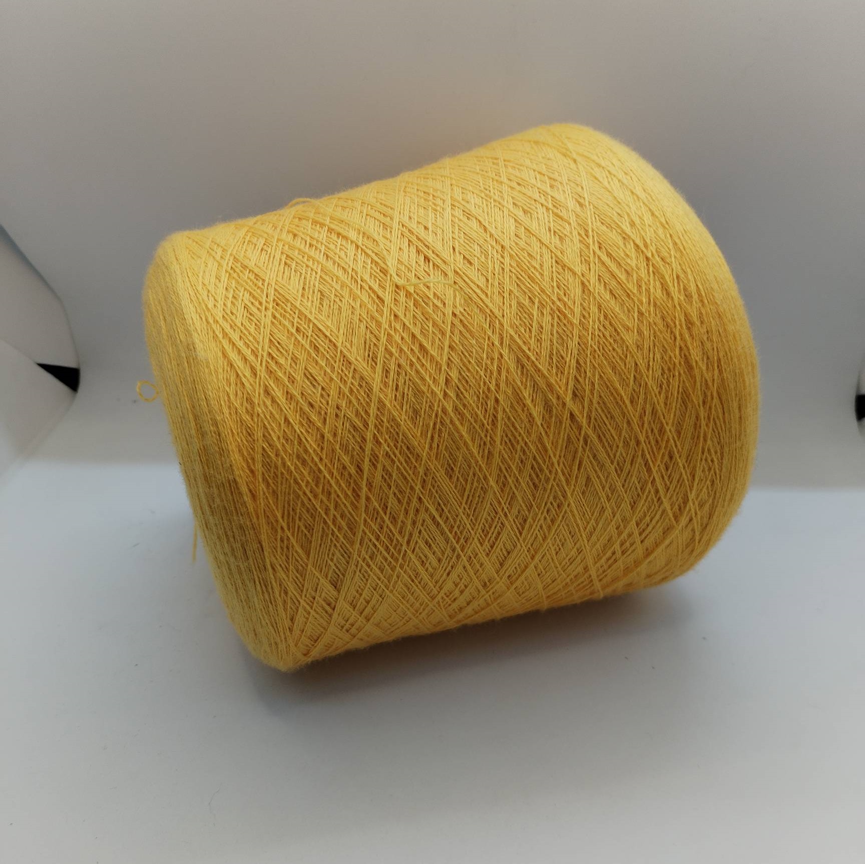 Пряжа бобинная Zegna Baruffa art. Cashwool ярко желтый